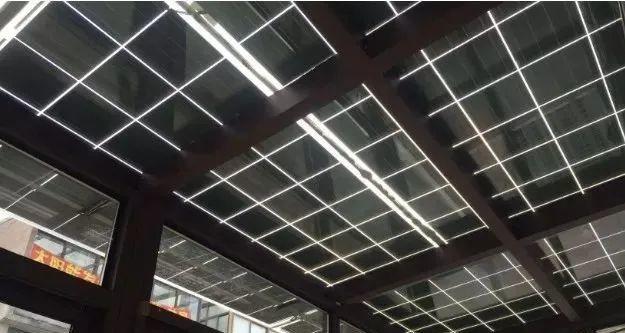 還在裝傳統(tǒng)陽光房？太傻了！如今大家都裝這個(gè)，美觀、環(huán)保還能賺錢！