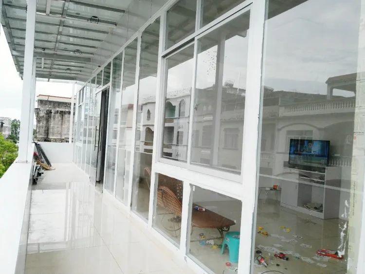 還在裝傳統(tǒng)陽光房？太傻了！如今大家都裝這個(gè)，美觀、環(huán)保還能賺錢！