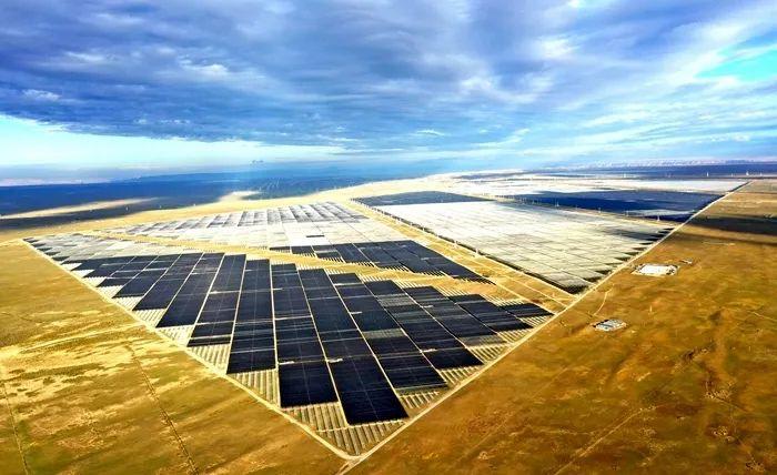 中國(guó)十三省最大光伏電站在這里！欽州康熙嶺的光伏電站能排上號(hào)了嗎？